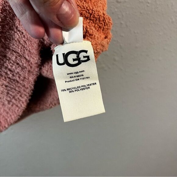 Ugg Peach Fuzzy Sweater Dulcie Tank - Picture 5 of 6